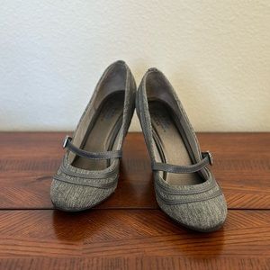 Life Stride with Memory Foam 3” Bimala Grey Shoes